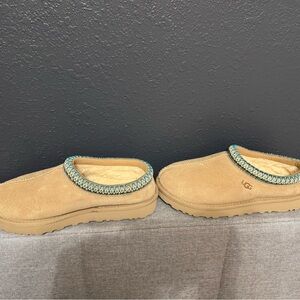 UGG Tan and Teal Women's Slippers